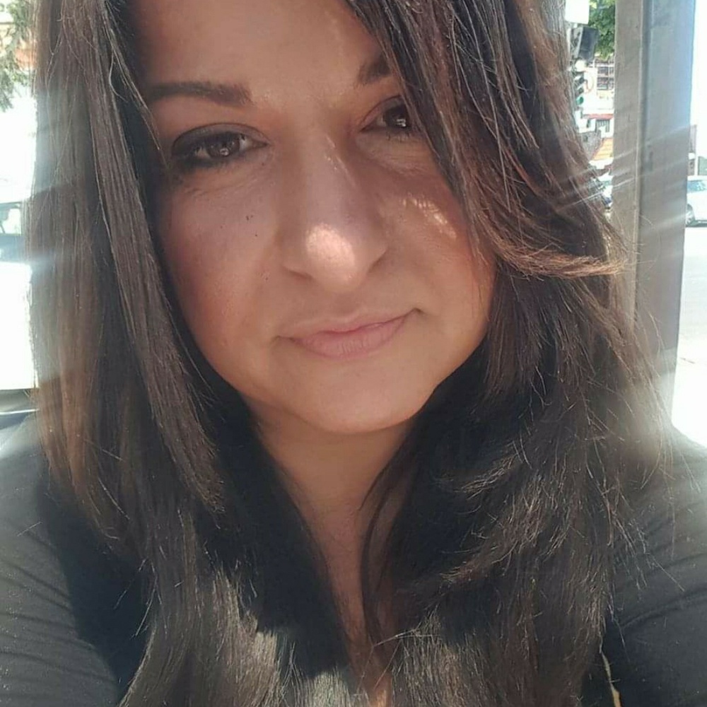 Meet your Posher, Media